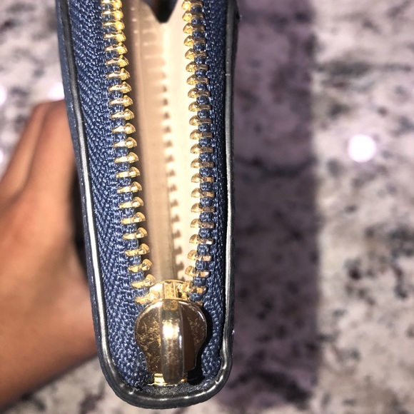 Kate Spade Navy Wallet - Picture 5 of 5